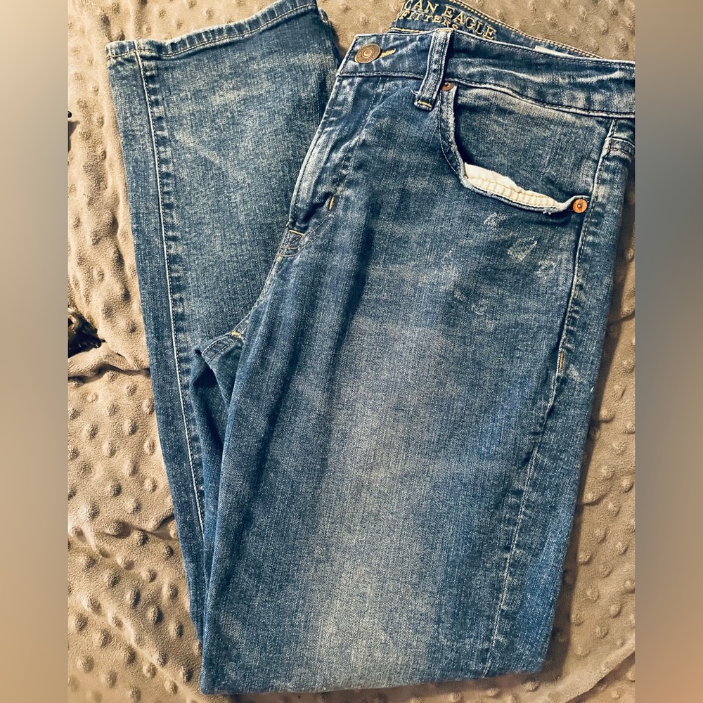 American Eagle Men’s slight stone washed jeans